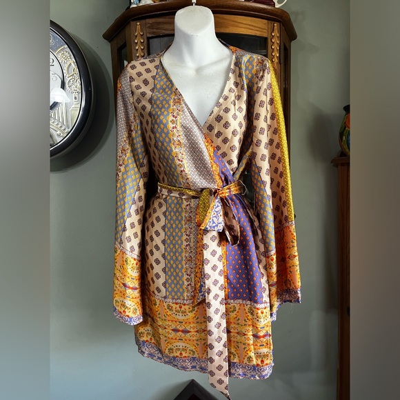 12th Tribe Other - NWT 12th Tribe Silky Short Robe Sleep Bath Cover Up Medium